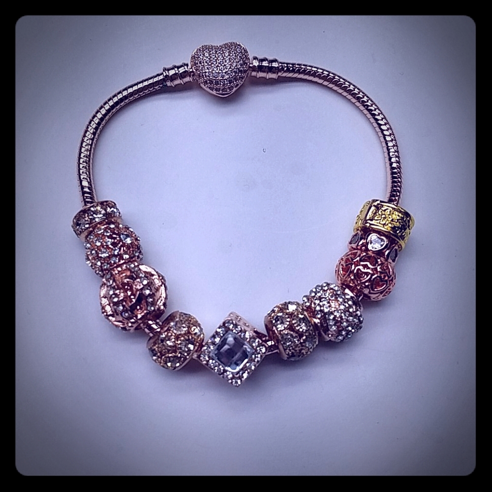 NEW! CHARM BRACELET ROSE GOLD/gold